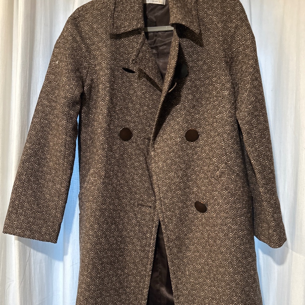 Women’s quarter length coat